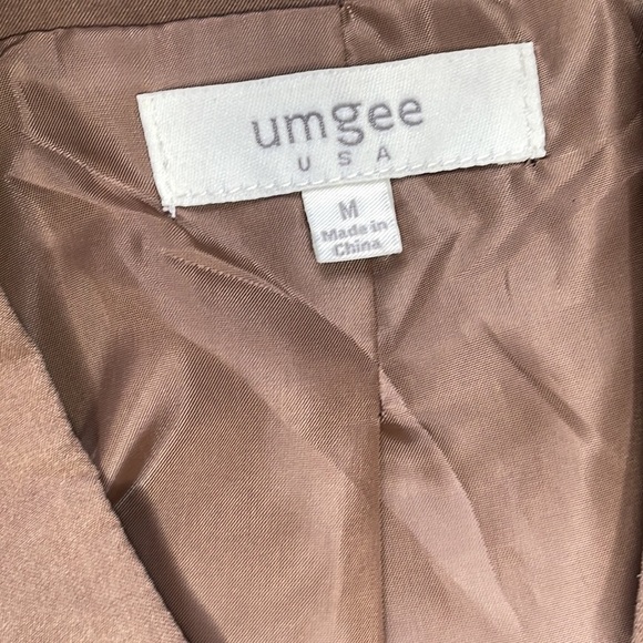 UMGEE | Tan Faux Suede Cropped Moto Jacket with Applets & Zipper Details - Picture 11 of 11